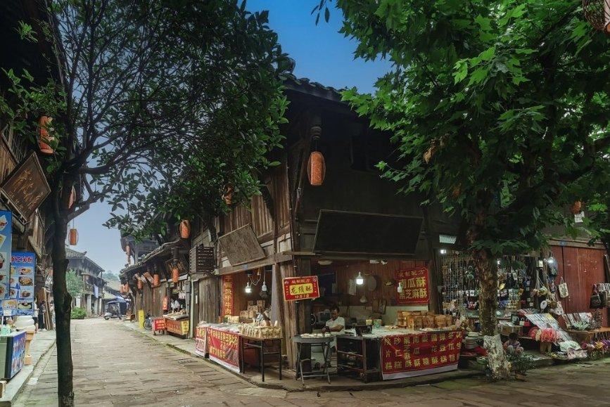 1991年，人贩子丈夫见钱眼开，将貌美妻5000元卖给同行当“老婆”